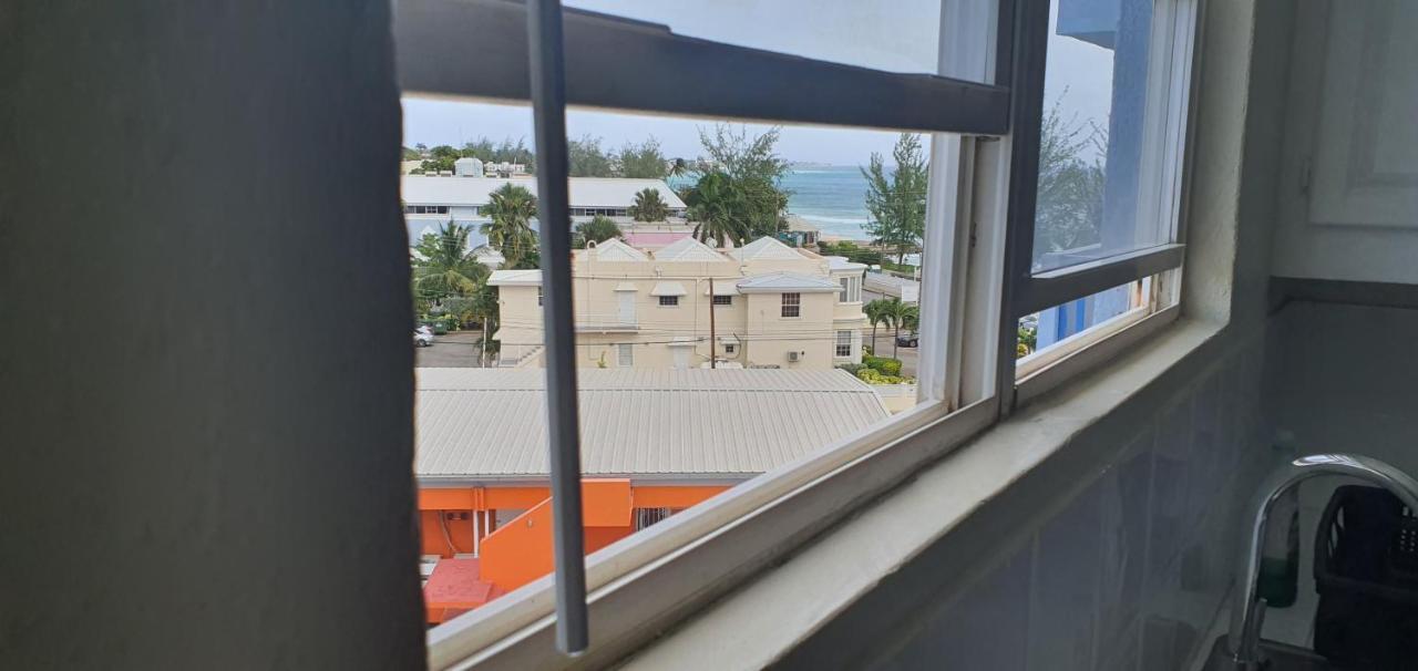 Hastings Towers 4D - Studio Apt Opp Beach Bridgetown Extérieur photo