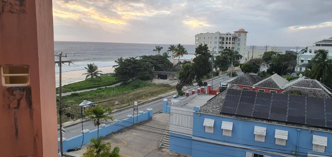 Hastings Towers 4D - Studio Apt Opp Beach Bridgetown Extérieur photo