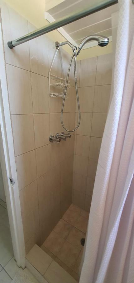 Hastings Towers 4D - Studio Apt Opp Beach Bridgetown Extérieur photo
