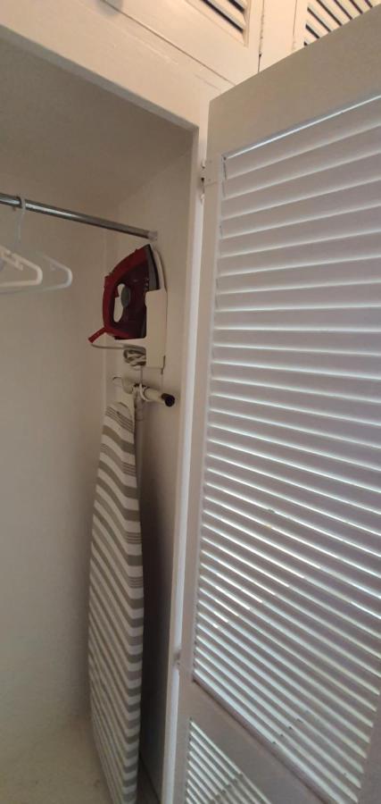 Hastings Towers 4D - Studio Apt Opp Beach Bridgetown Extérieur photo